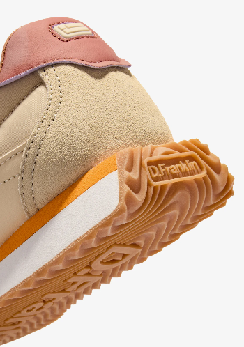 Detalhe da sola retro das sapatilhas D. Franklin Vantage 76 Bege