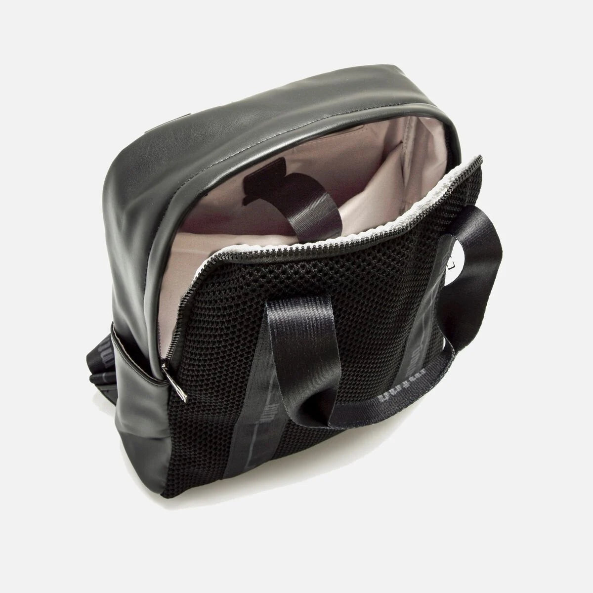 Interior da mochila Mustang Mura com compartimento acolchoado para laptop 15,6"