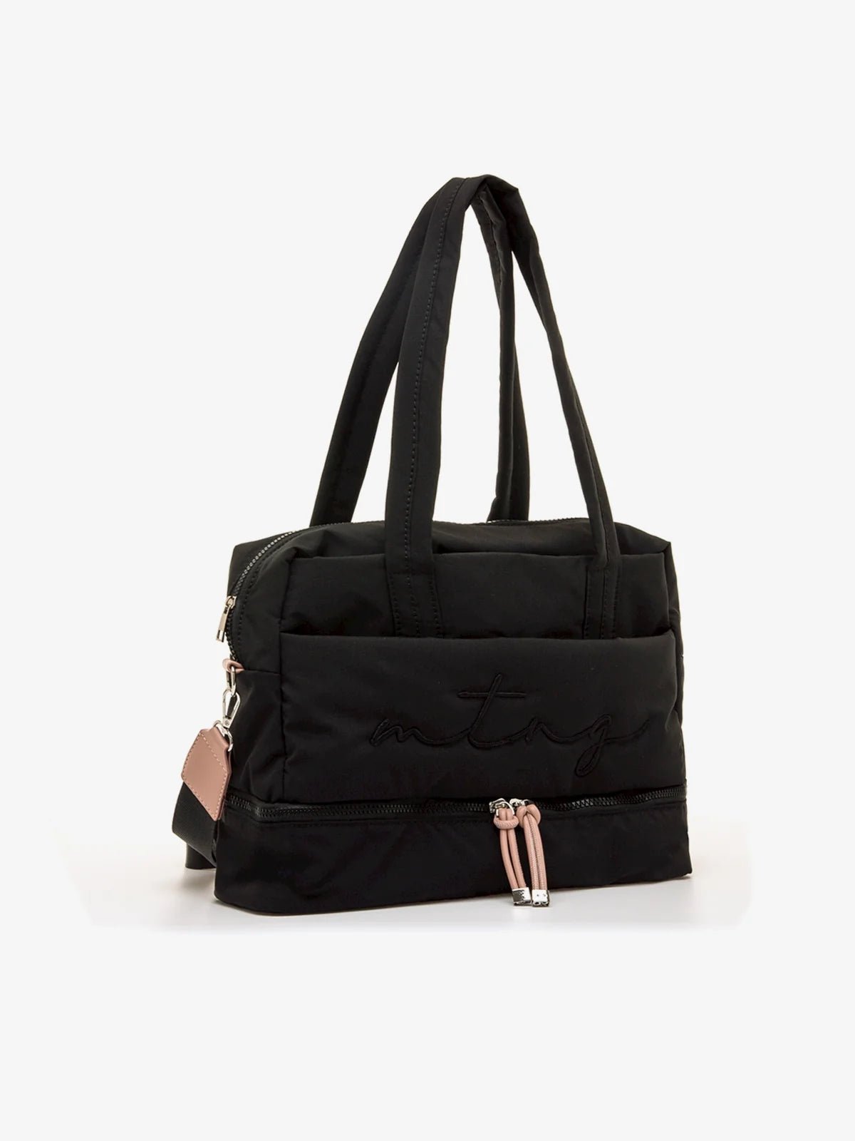 Bolsa Ansu preta Mustang, vista lateral em ângulo, mostrando o design acolchoado e o compartimento inferior com fecho de correr