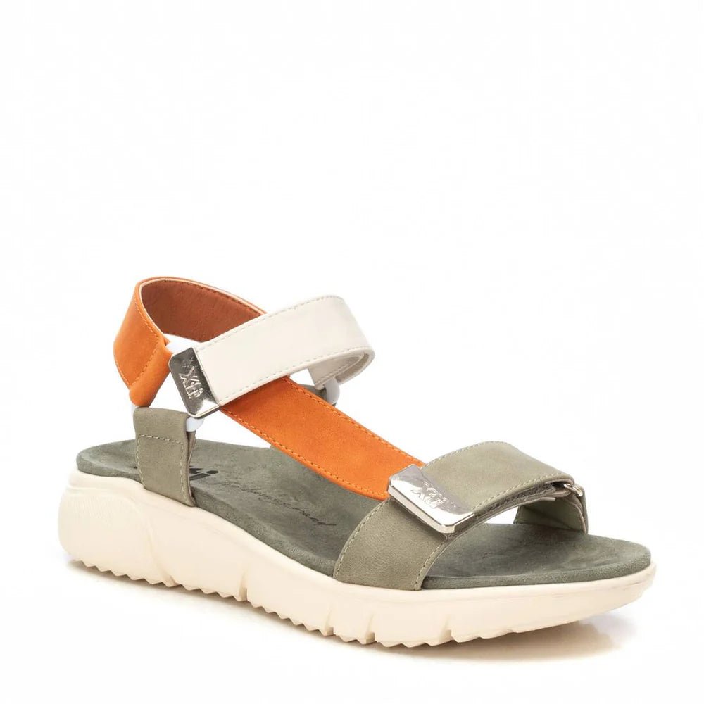 Sandália XTi 144112 Tiras com Velcro | Sola Antiderrapante - Roma Pell
