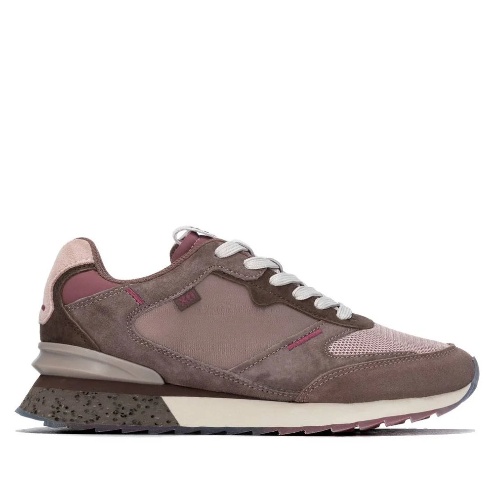 Sapatilha feminina XTI camurça taupe, vista lateral