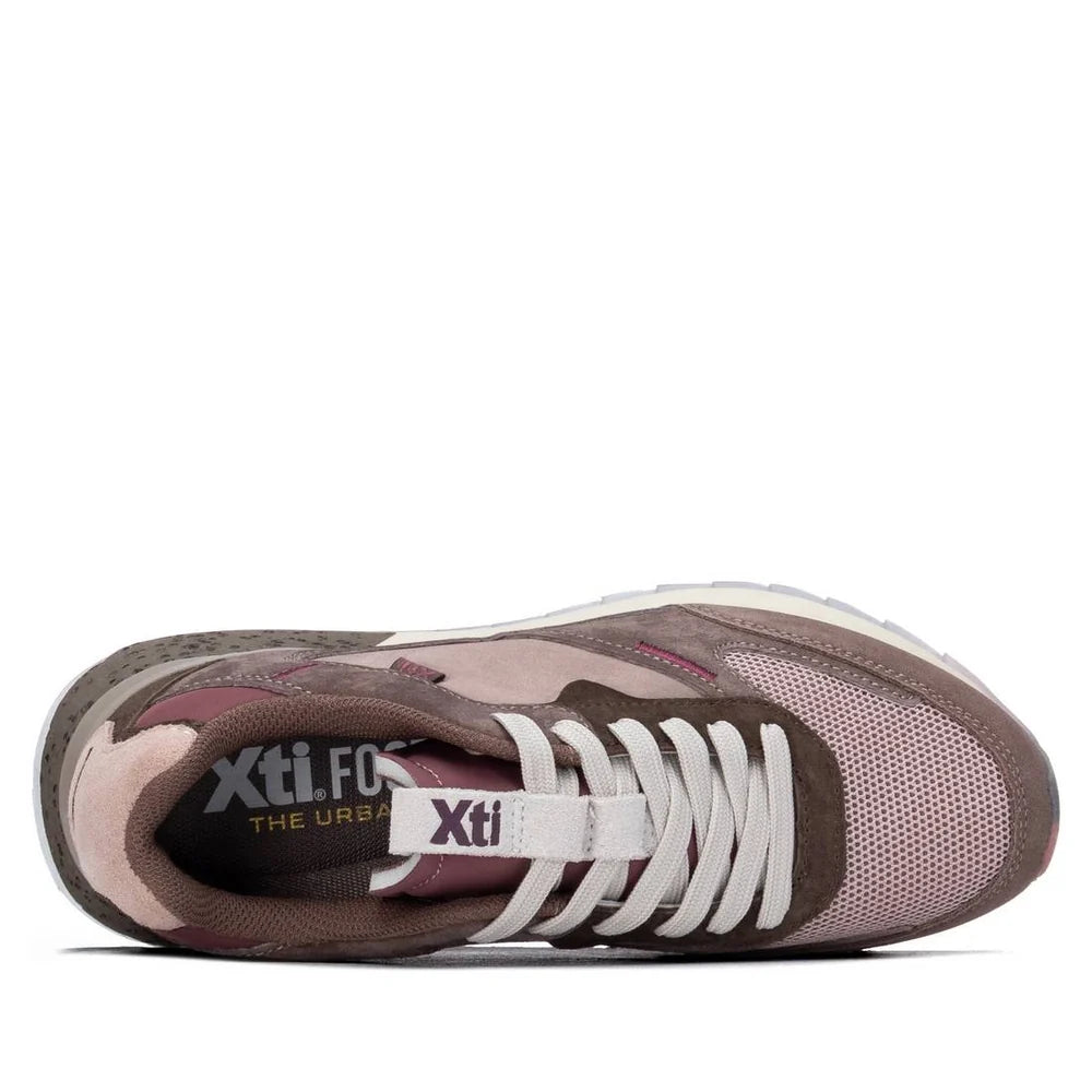 Sapatilha feminina XTI camurça taupe, detalhe do solado