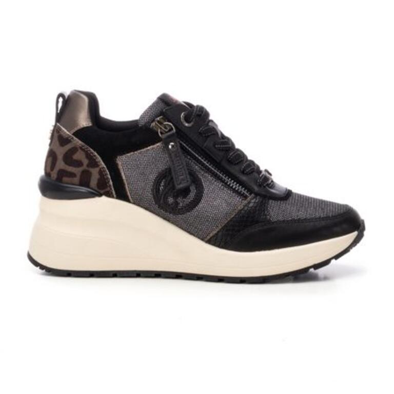 Ténis Feminino Carmela 162521 01