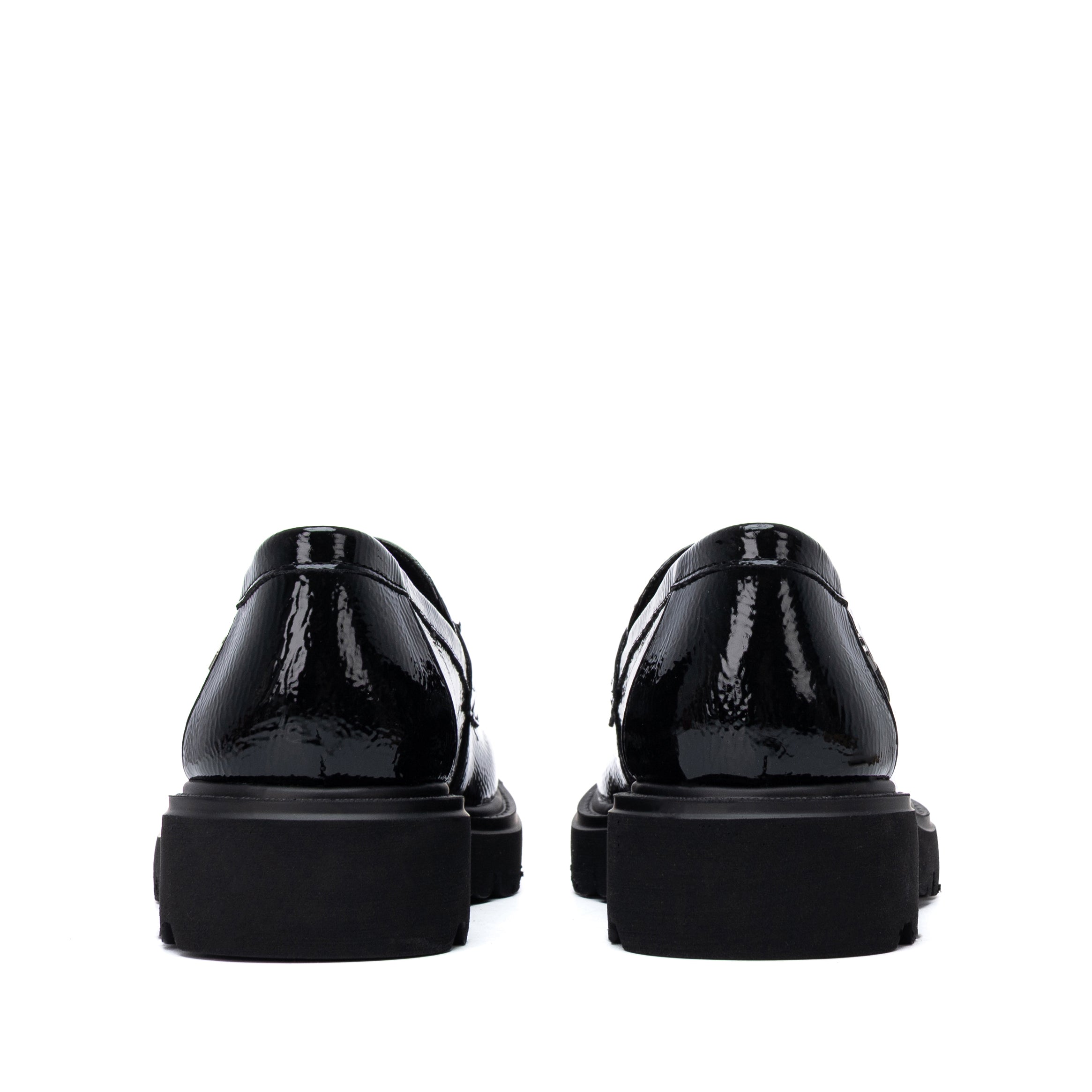 Mocassim Carmela Verniz Preto | Sola Grossa e Conforto Diário