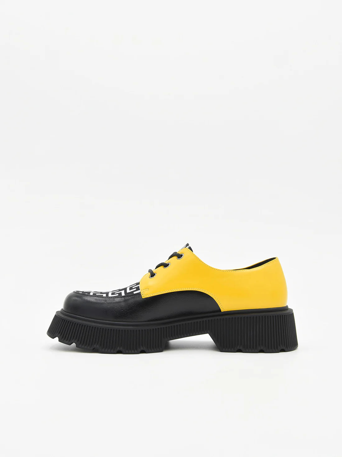 Sapato Oxford Azarey Geometric