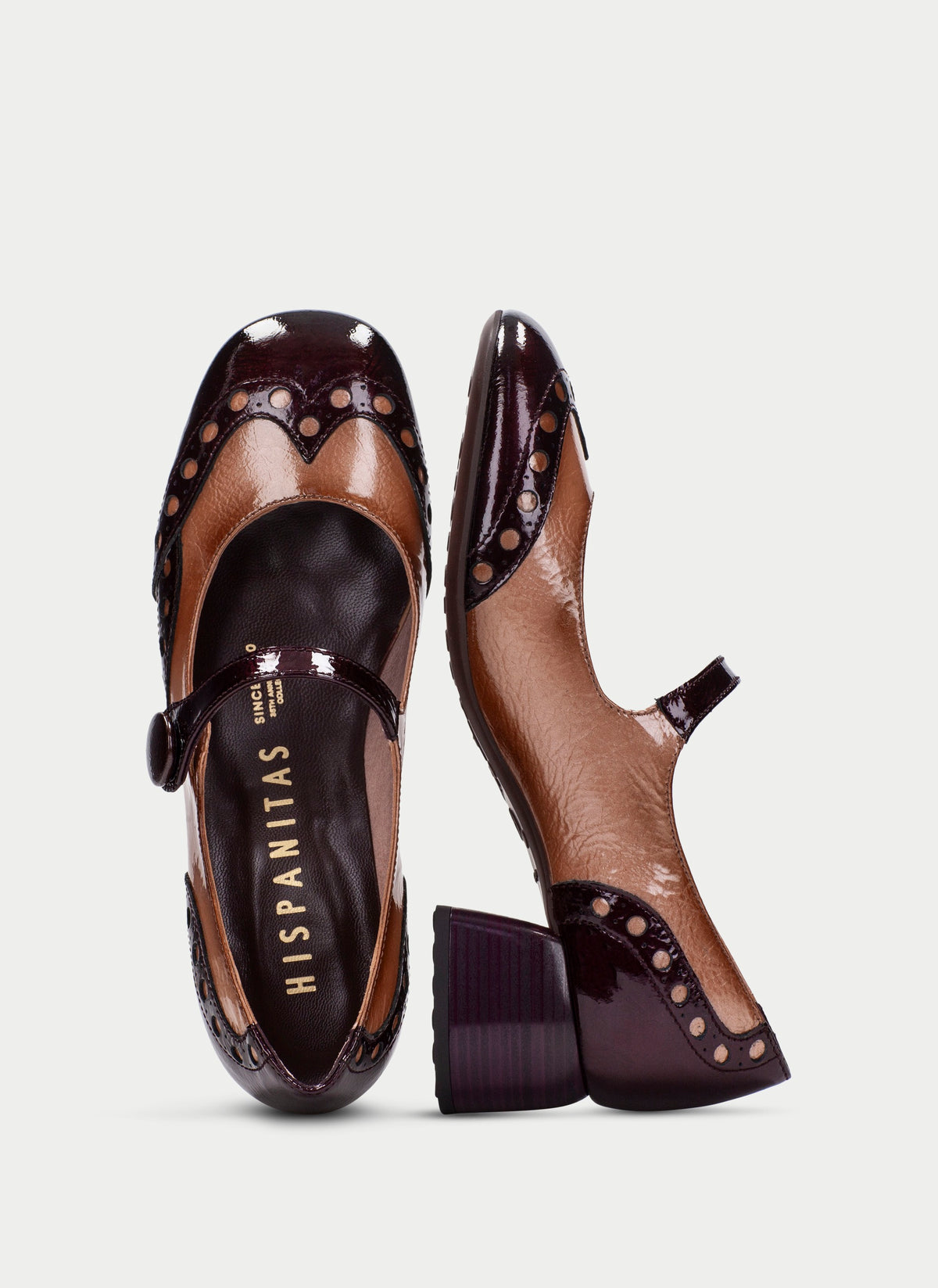 Par de Sapatos Hispanitas Varsovia Mary-Jane Tricolor, vista de cima e de perfil, com a marca Hispanitas gravada na palmilha