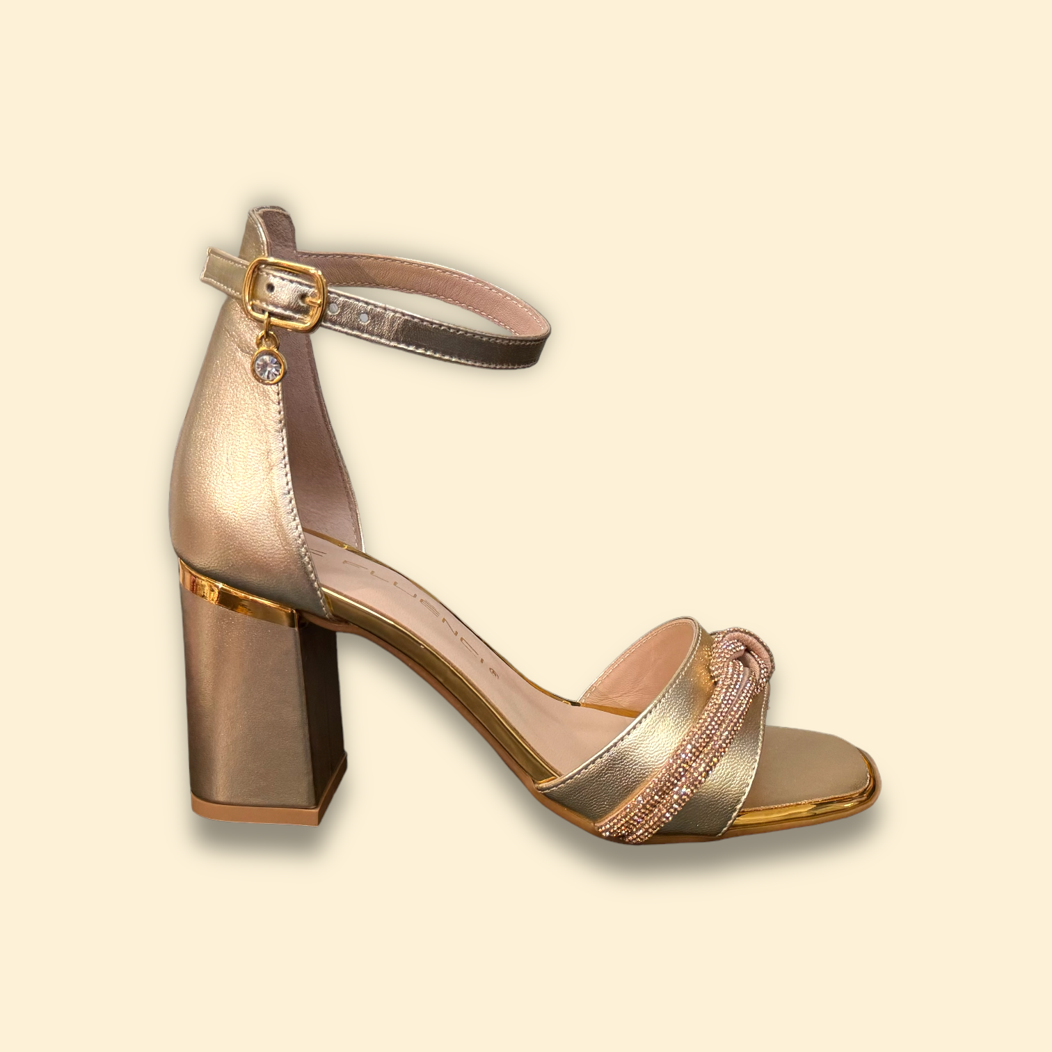 C.Fluênci M3154 Sandals