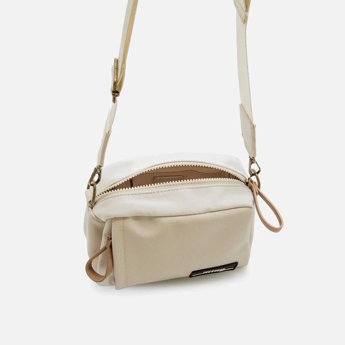 Bolsa a Tiracolo Nácar Mustang — Estilo e Praticidade para o Dia a Dia - Roma Pell