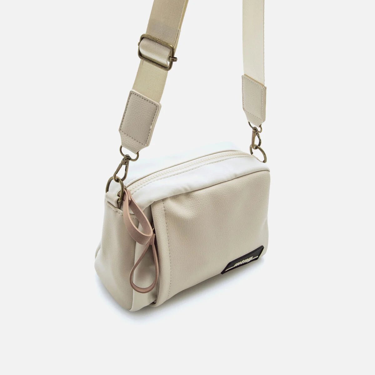 Bolsa a Tiracolo Nácar Mustang — Estilo e Praticidade para o Dia a Dia - Roma Pell