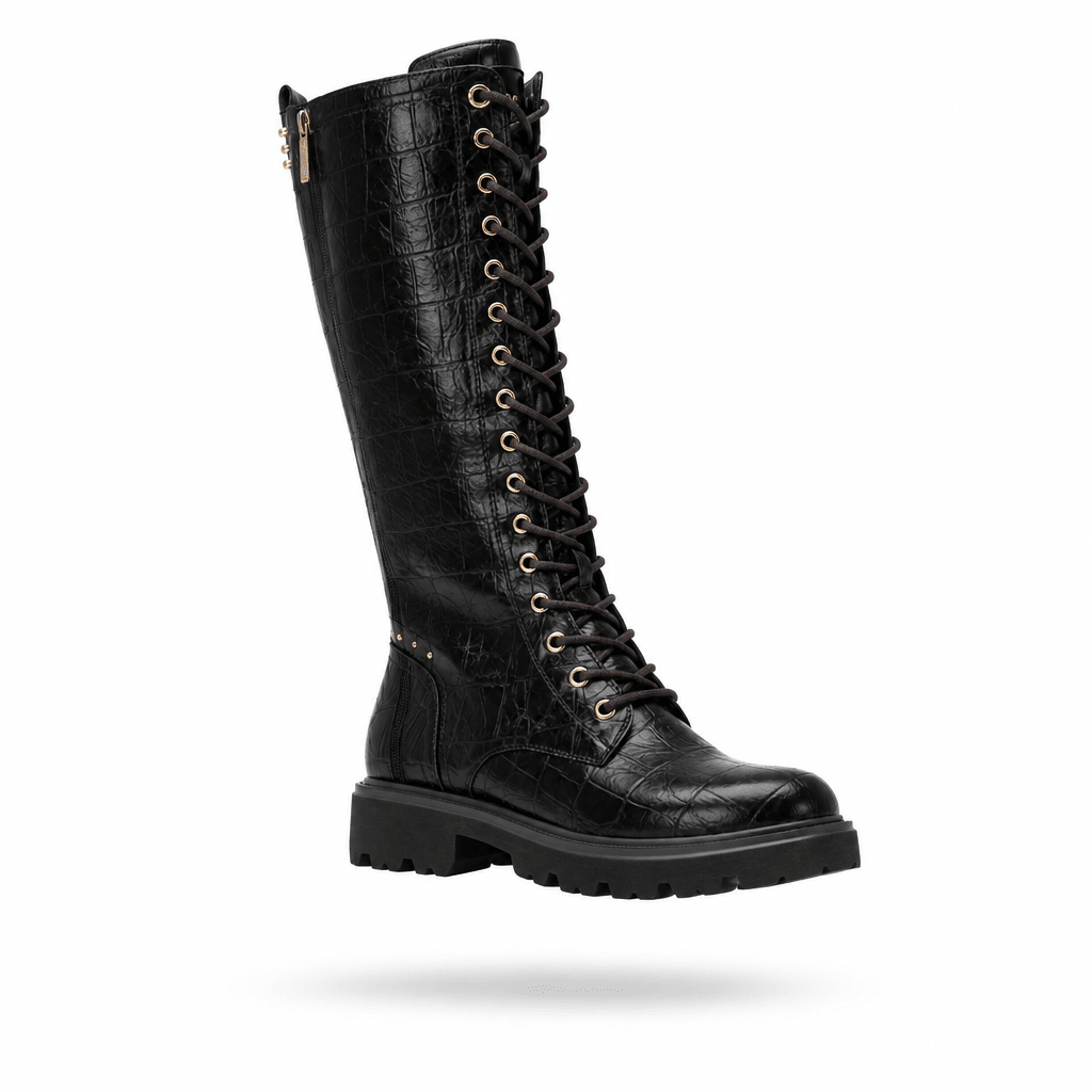 Bota militar Carmela de cano alto castanho muito escuro com efeito coco e atacadores, packshot em levitação