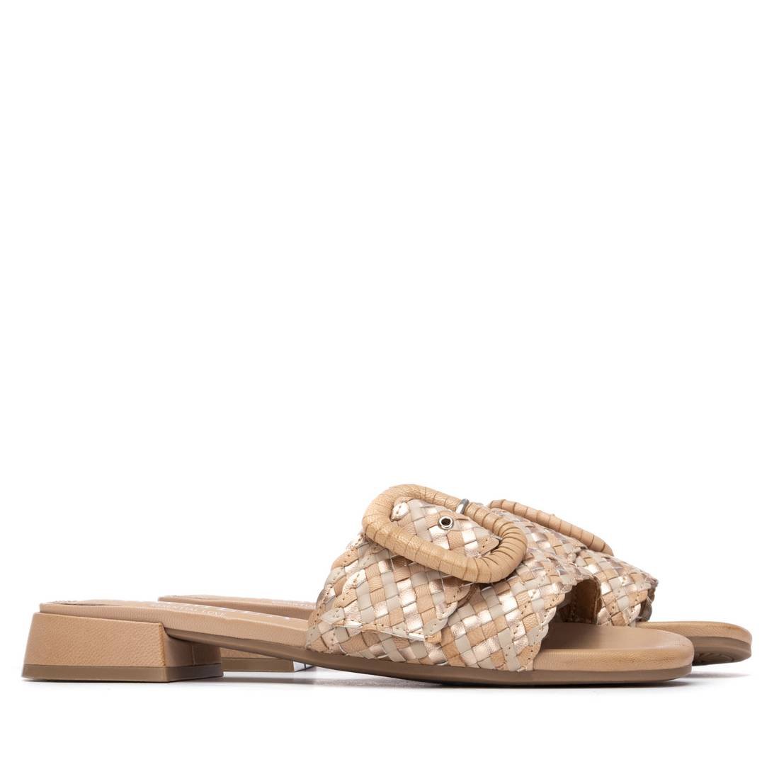 Chinelo Pele Trançada Carmela — Conforto e Estilo Feminino - Roma Pell