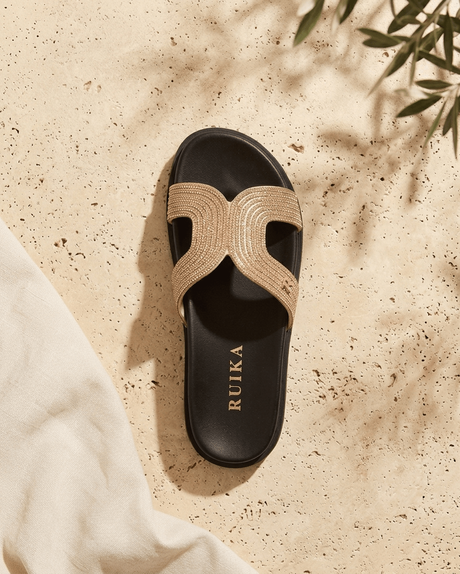 Chinelo Ruika com Brilhantes — Conforto e Elegância para o Verão - Roma Pell