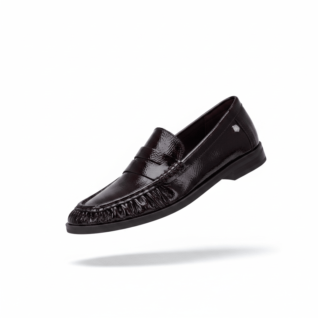 Packshot Loafer Verniz Bordeaux