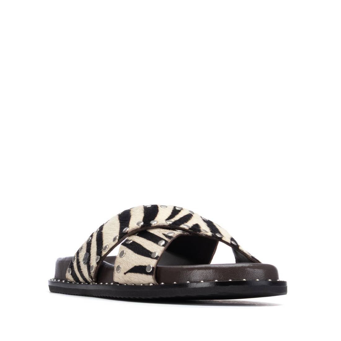 Sandália Carmela em Pele Genuína — Zebra Animal Print - Roma Pell