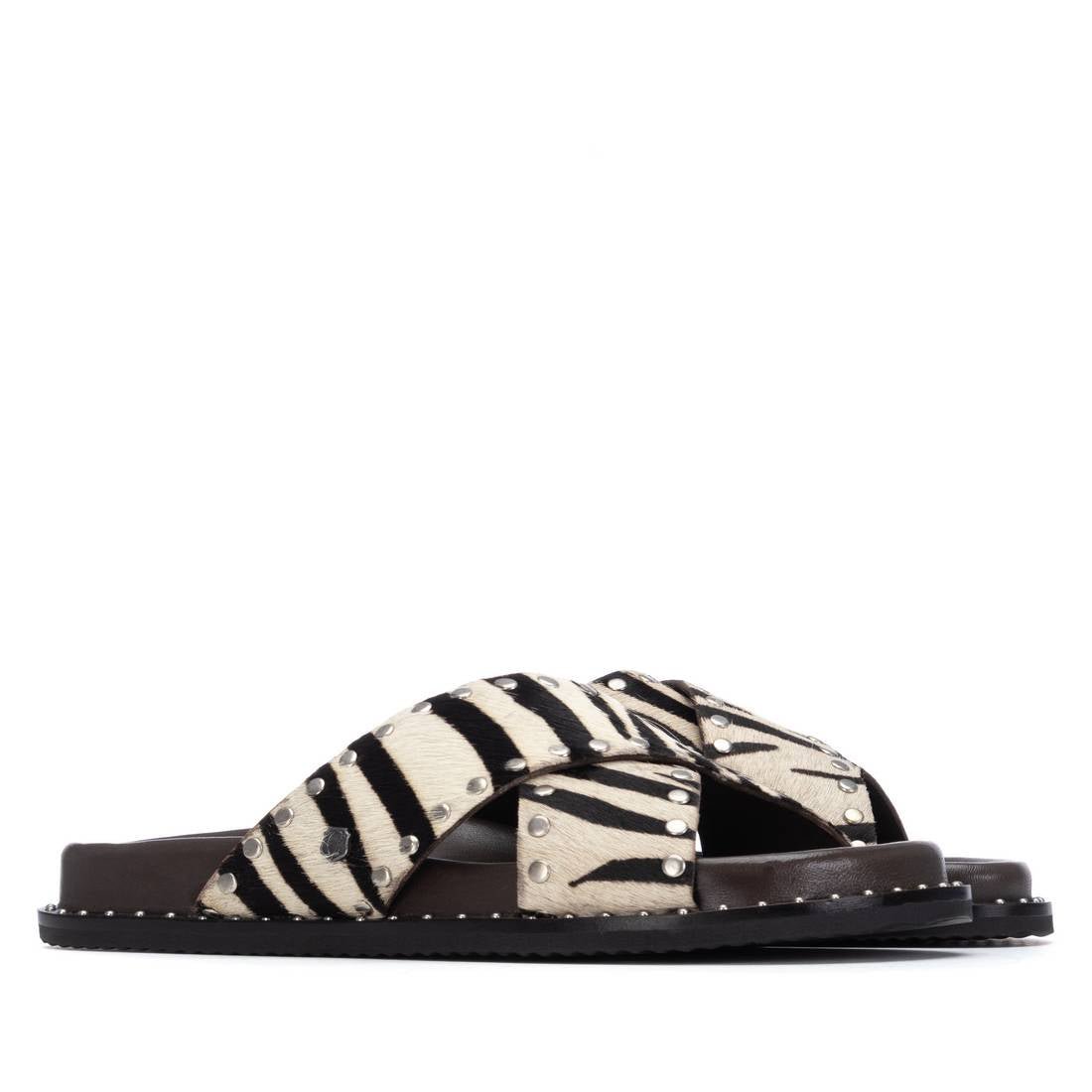 Sandália Carmela em Pele Genuína — Zebra Animal Print - Roma Pell