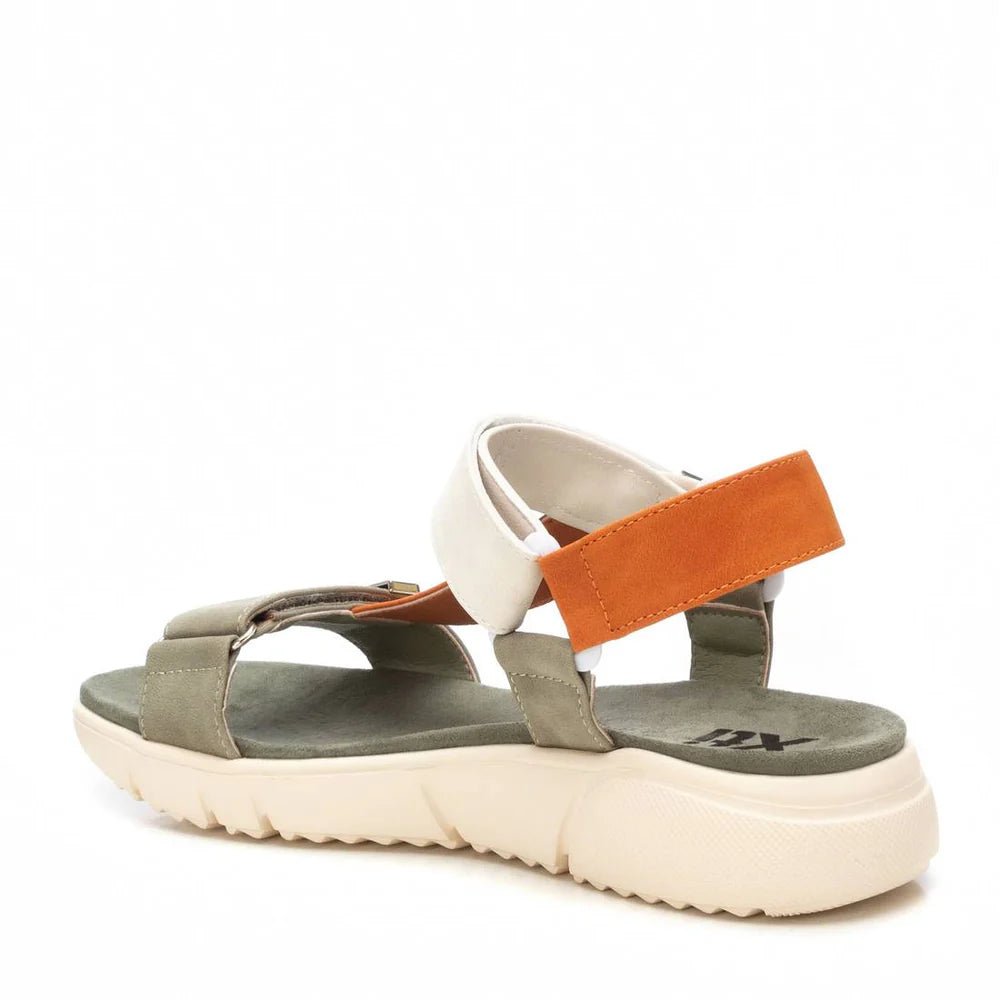 Sandália XTi 144112 Tiras com Velcro | Sola Antiderrapante - Roma Pell