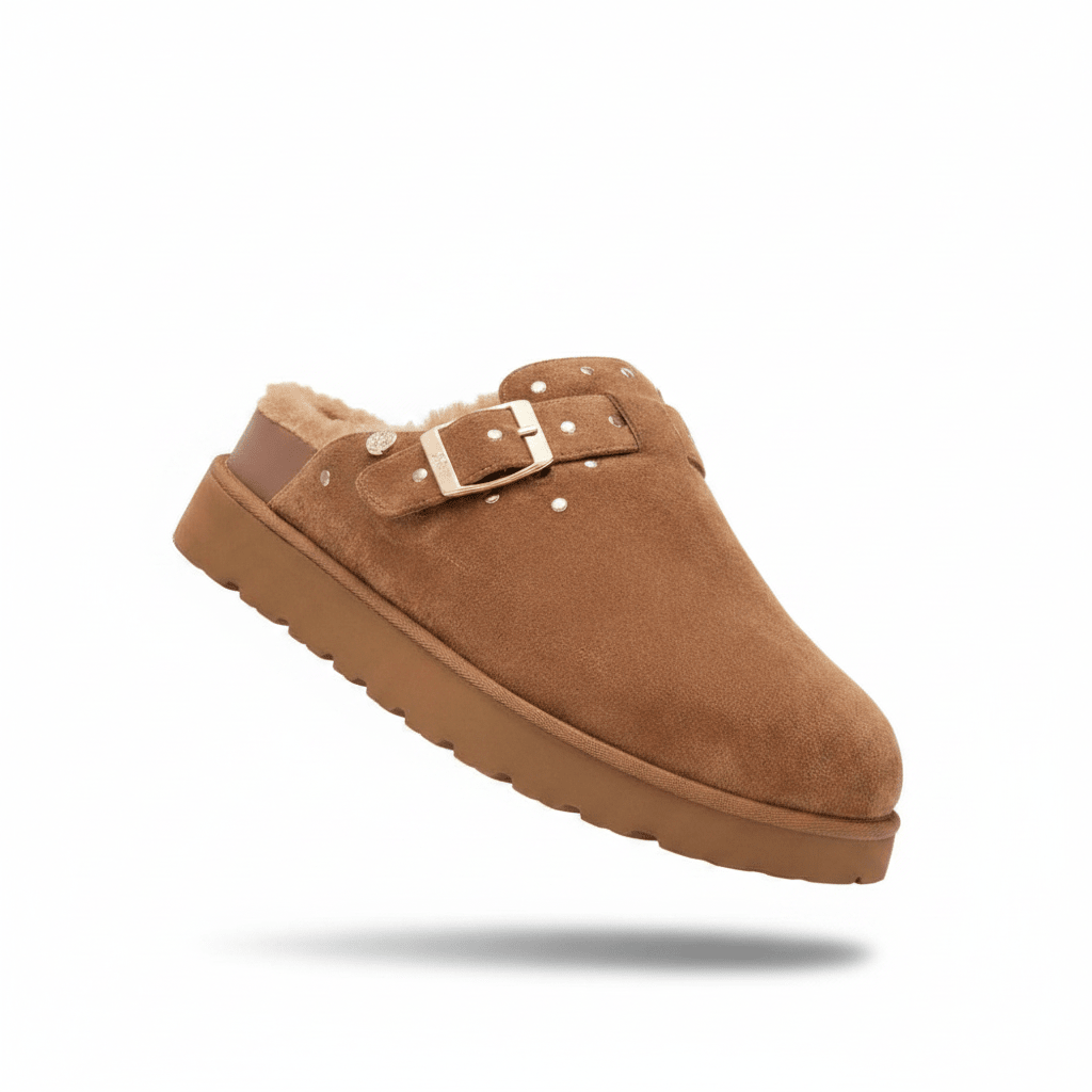 Packshot Studio – Clog Suede Camel Levitação